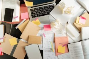 Le jour où la charge administrative a failli étouffer un entrepreneur (et comment tout a changé)